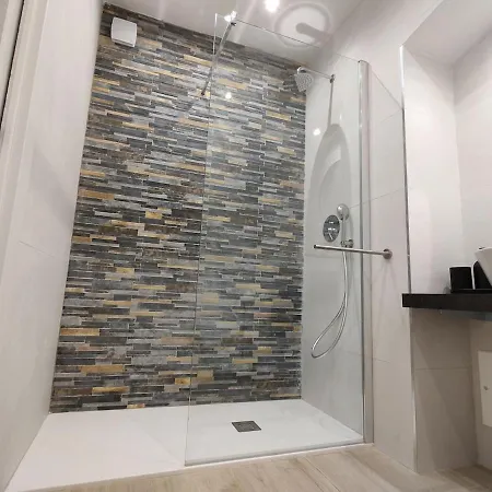 Little White Arch Apartment Bari