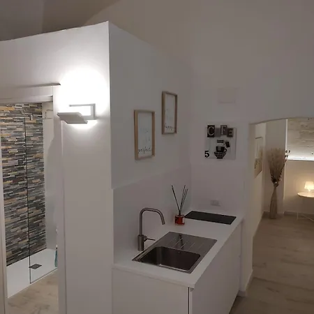 Apartmán Little White Arch Bari