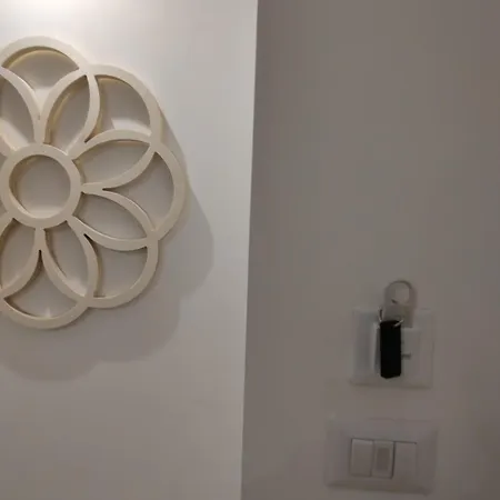 Little White Arch * Bari