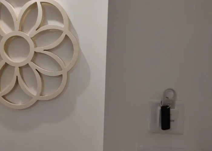 Little White Arch * בארי