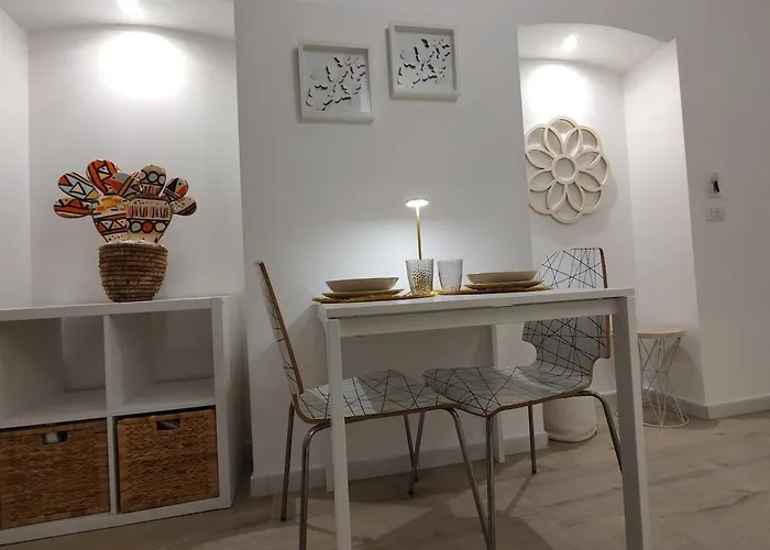 Little White Arch * バーリ