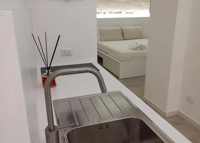 Little White Arch דירה בארי